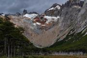 oberhalb der Laguna Esmeralda liegen einige Gletscher